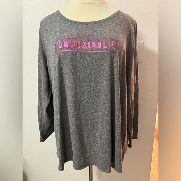 Livi Active “Simply Undeniable” Graphic Tee - Picture 1 of 5